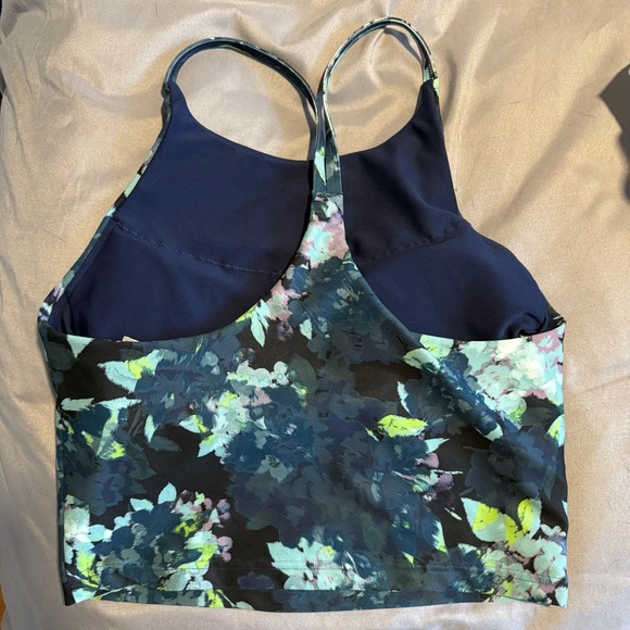 Old Navy Active Floral Print Top - Picture 2 of 3